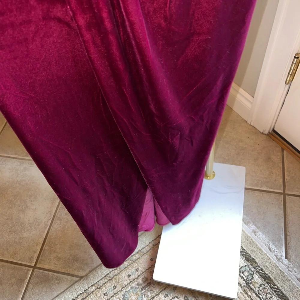 NEW Revolve PARKER BLACK LABEL Long Velvet Gown Size 4 $598 Color Wine - Picture 5 of 10